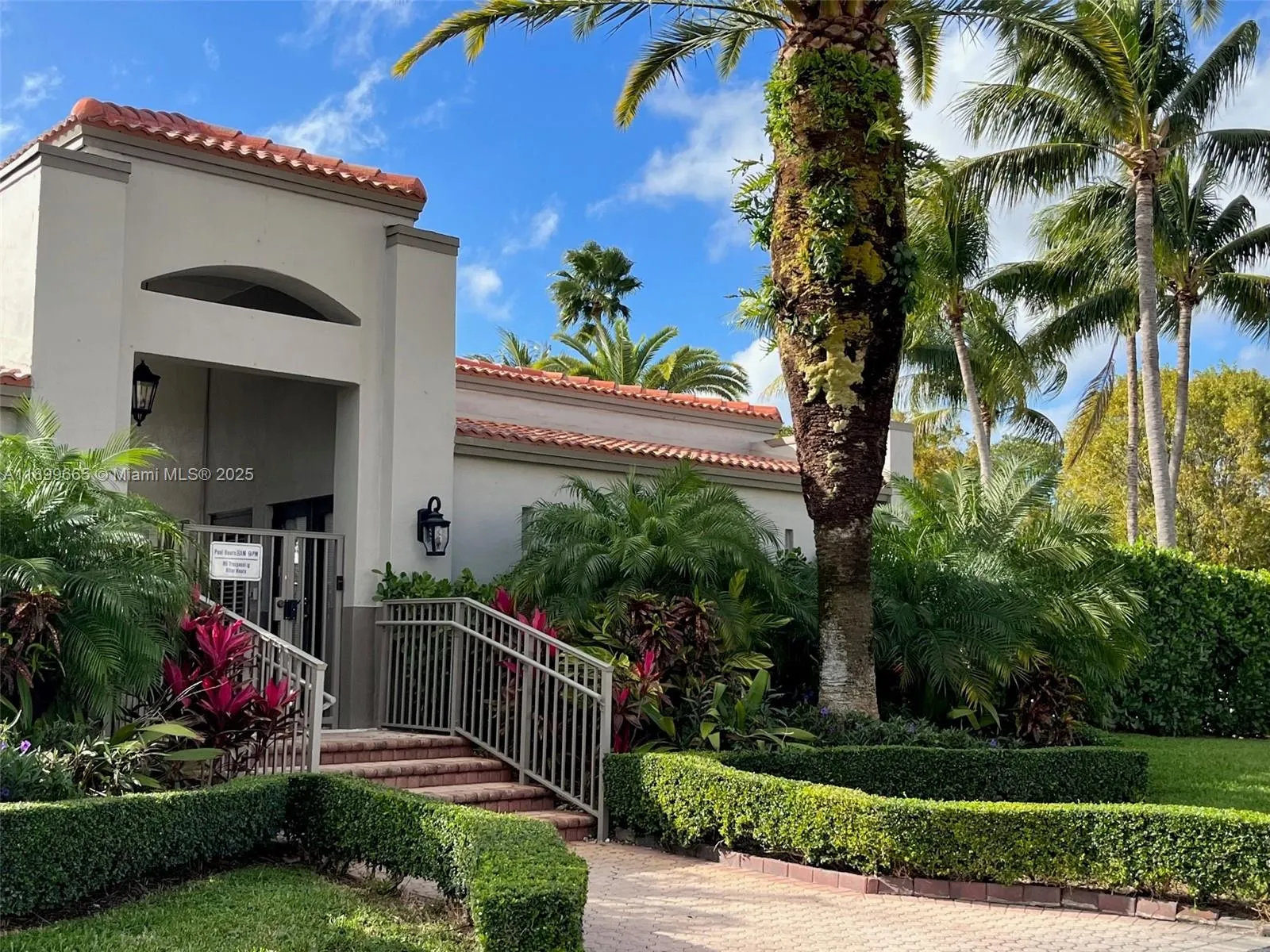 5078 NW 114th Path