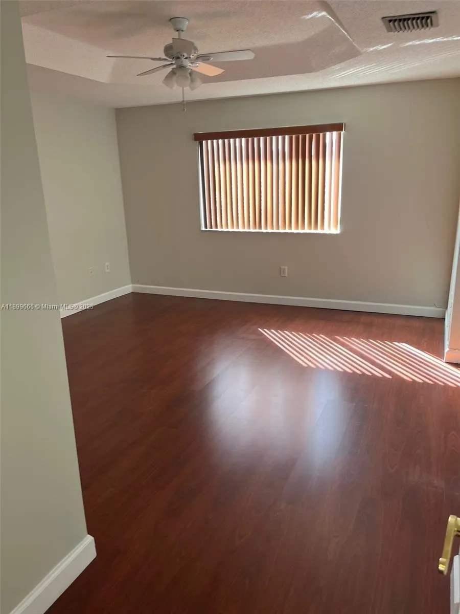 5078 NW 114th Path