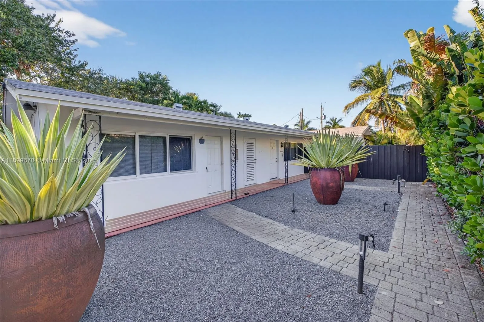 1004 W Las Olas Blvd