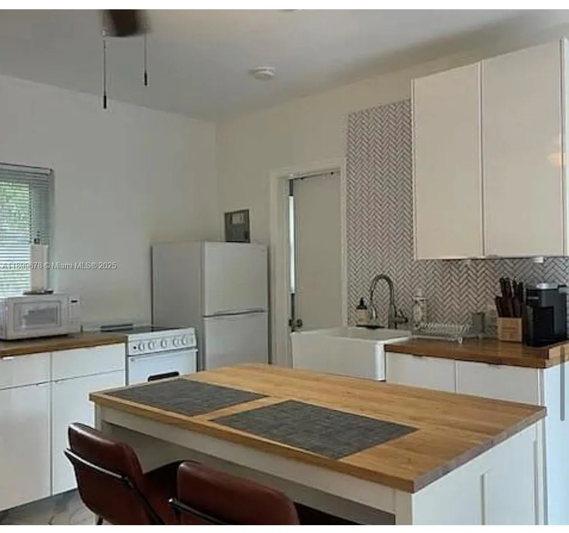 1004 W Las Olas Blvd