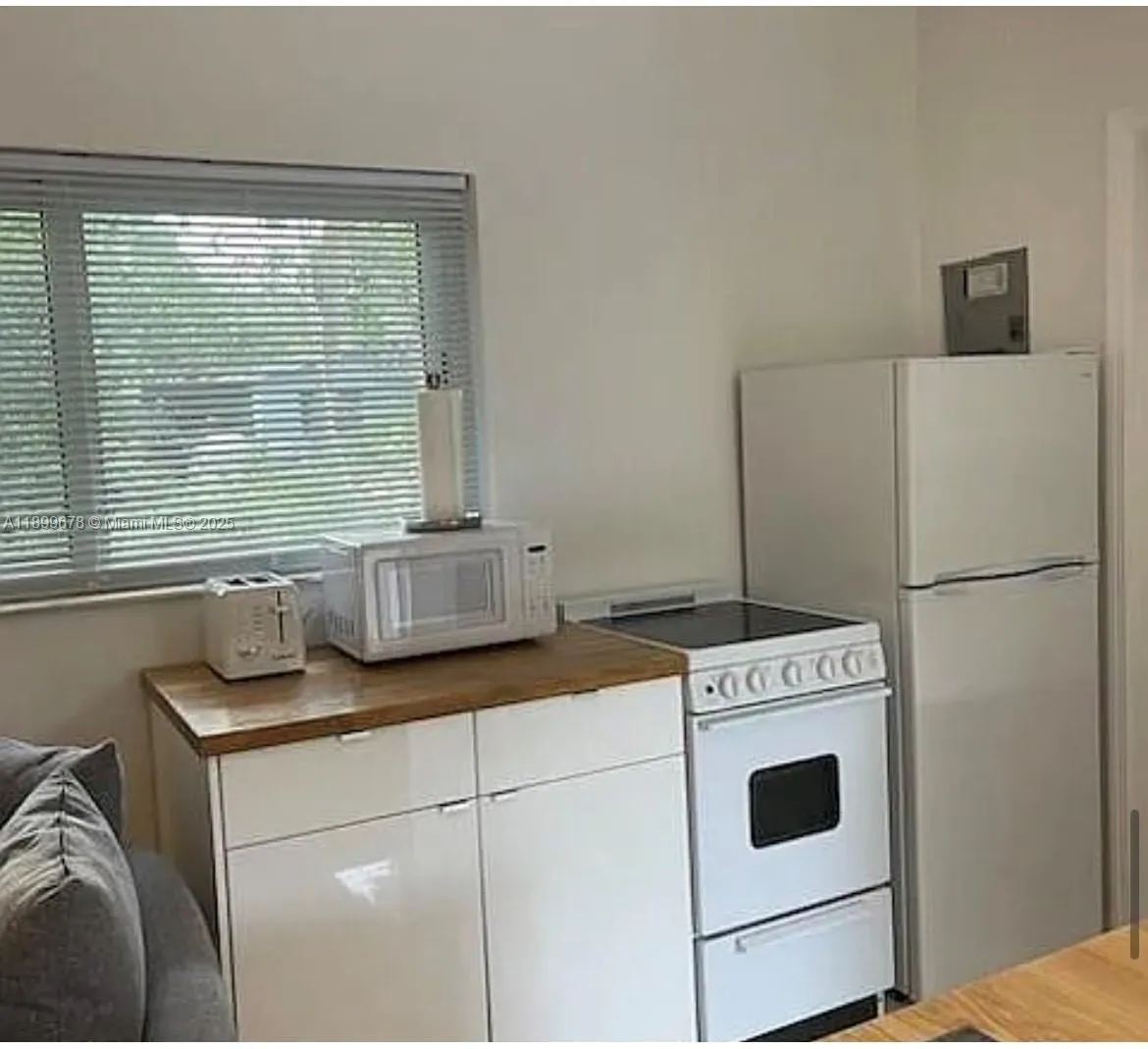 1004 W Las Olas Blvd