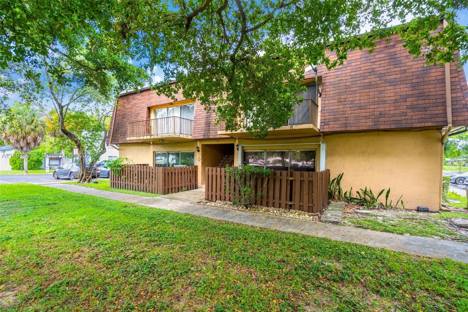 7101 W Sunrise Blvd, #A2