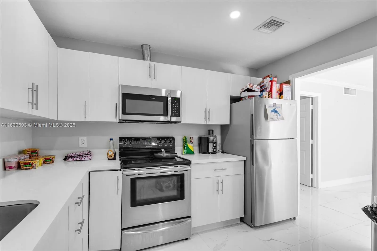 7101 W Sunrise Blvd, #A2