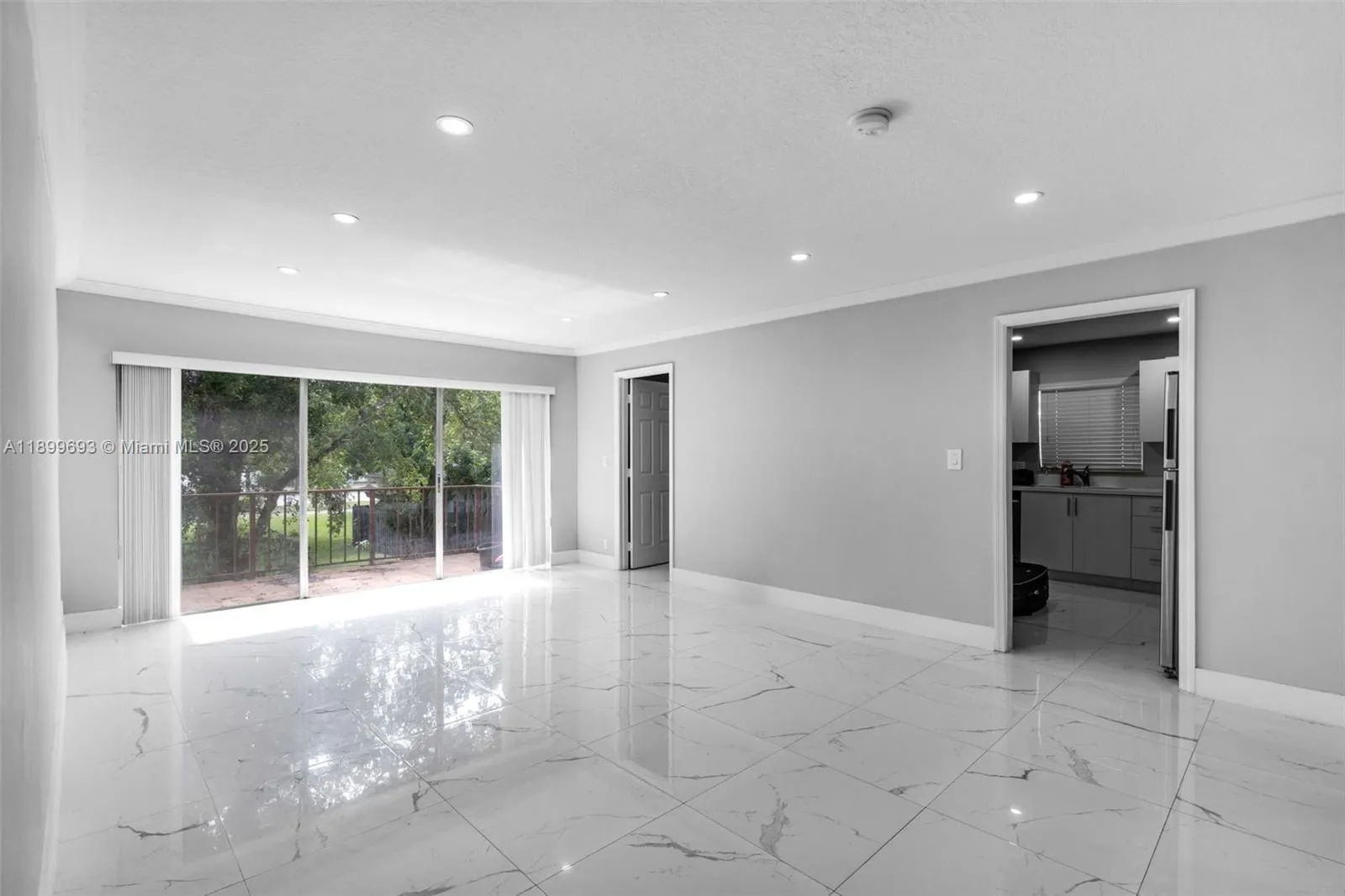 7101 W Sunrise Blvd, #A2