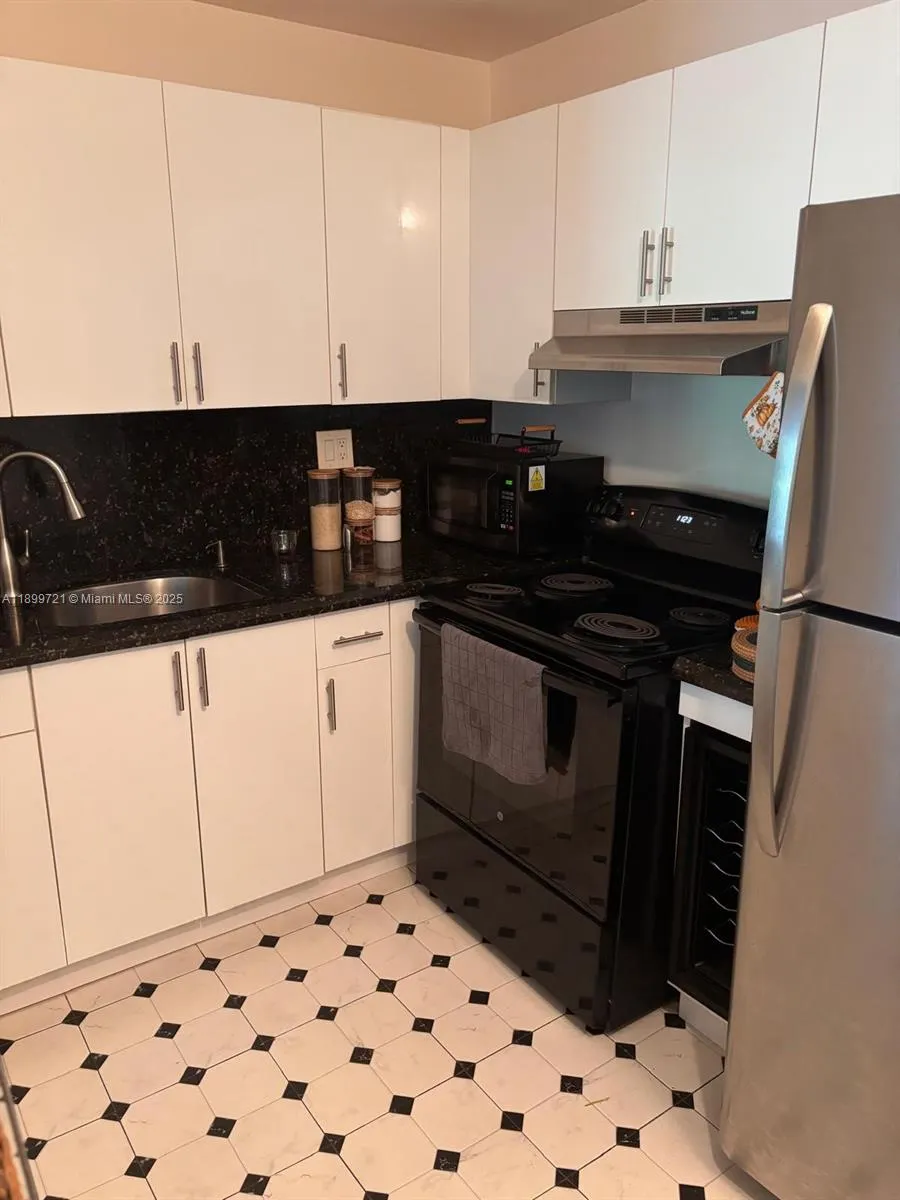 1465 NE 123rd St, #415