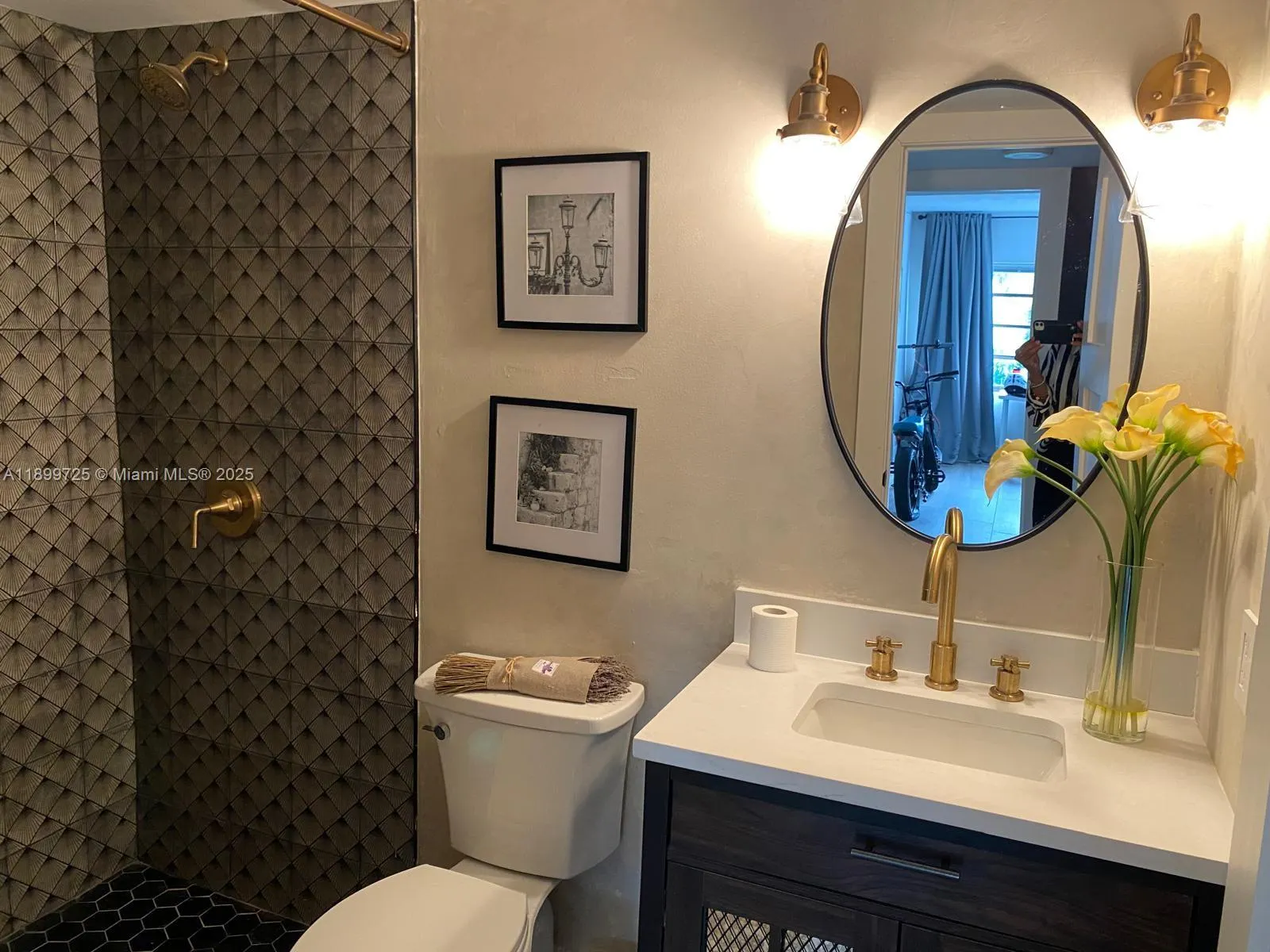 550 Ocean Dr, #2D