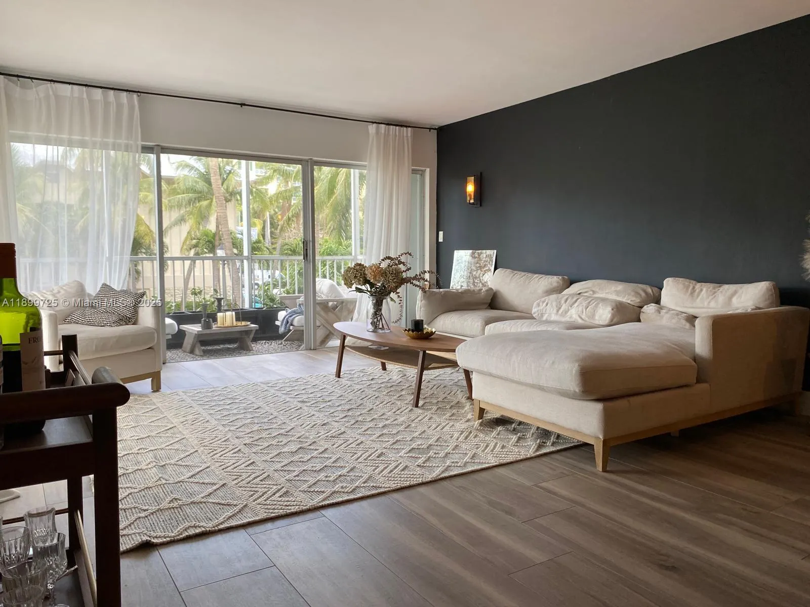 550 Ocean Dr, #2D
