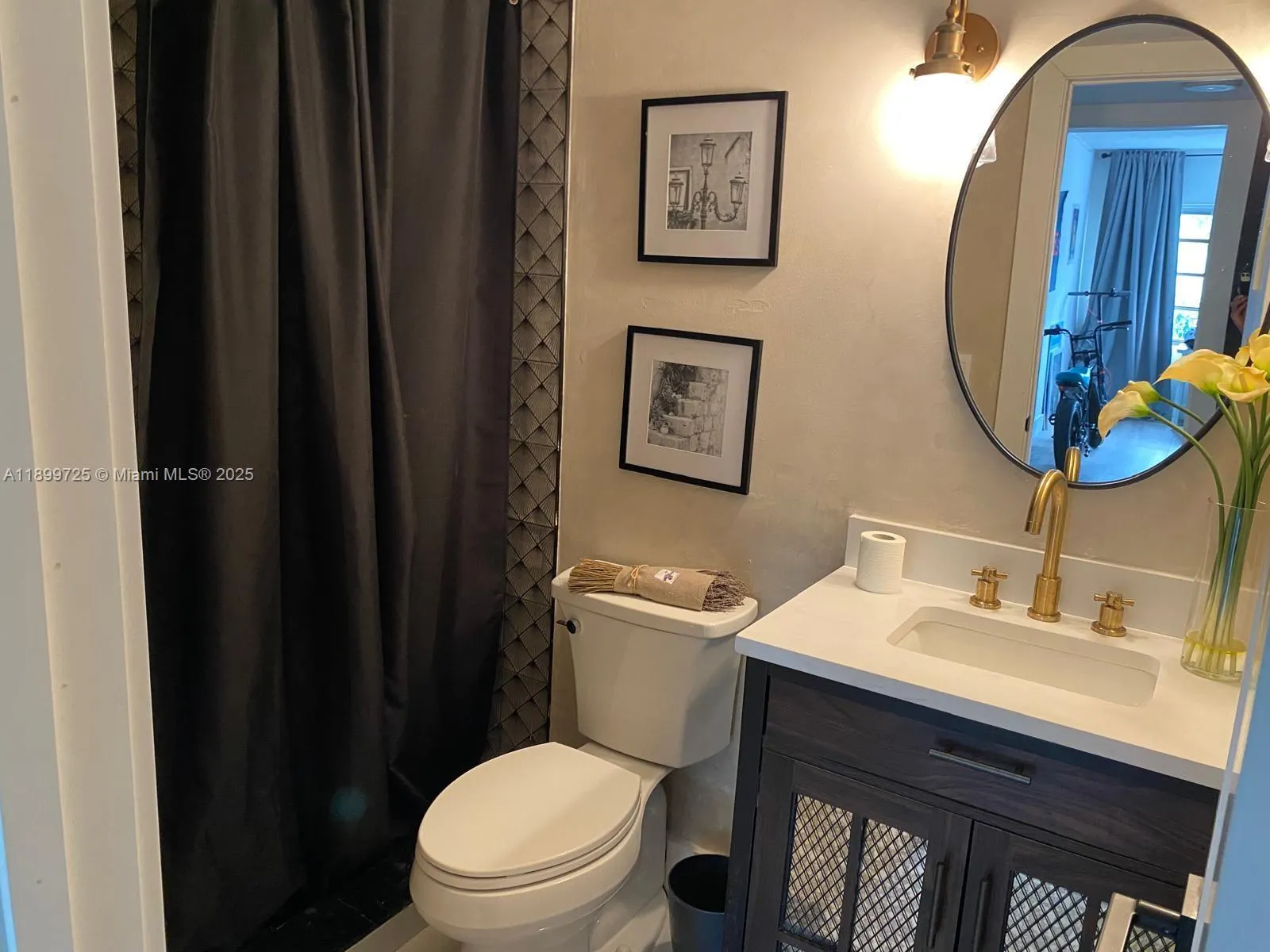 550 Ocean Dr, #2D