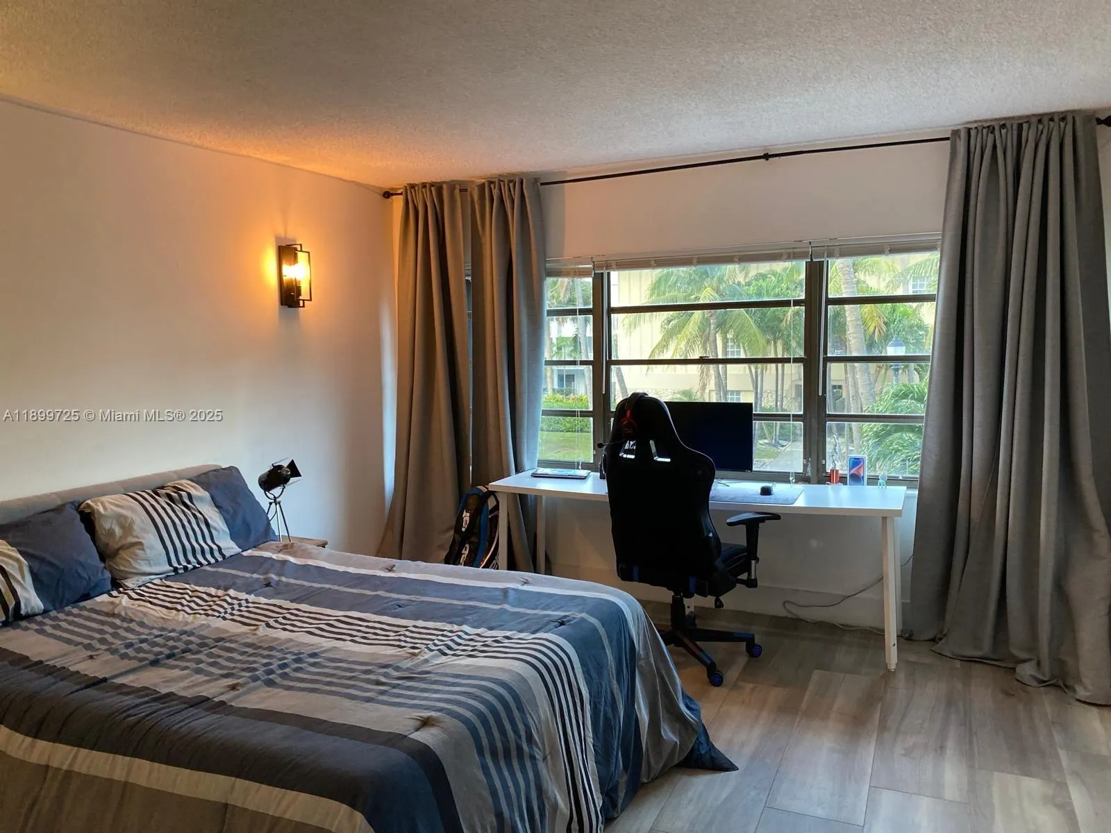 550 Ocean Dr, #2D