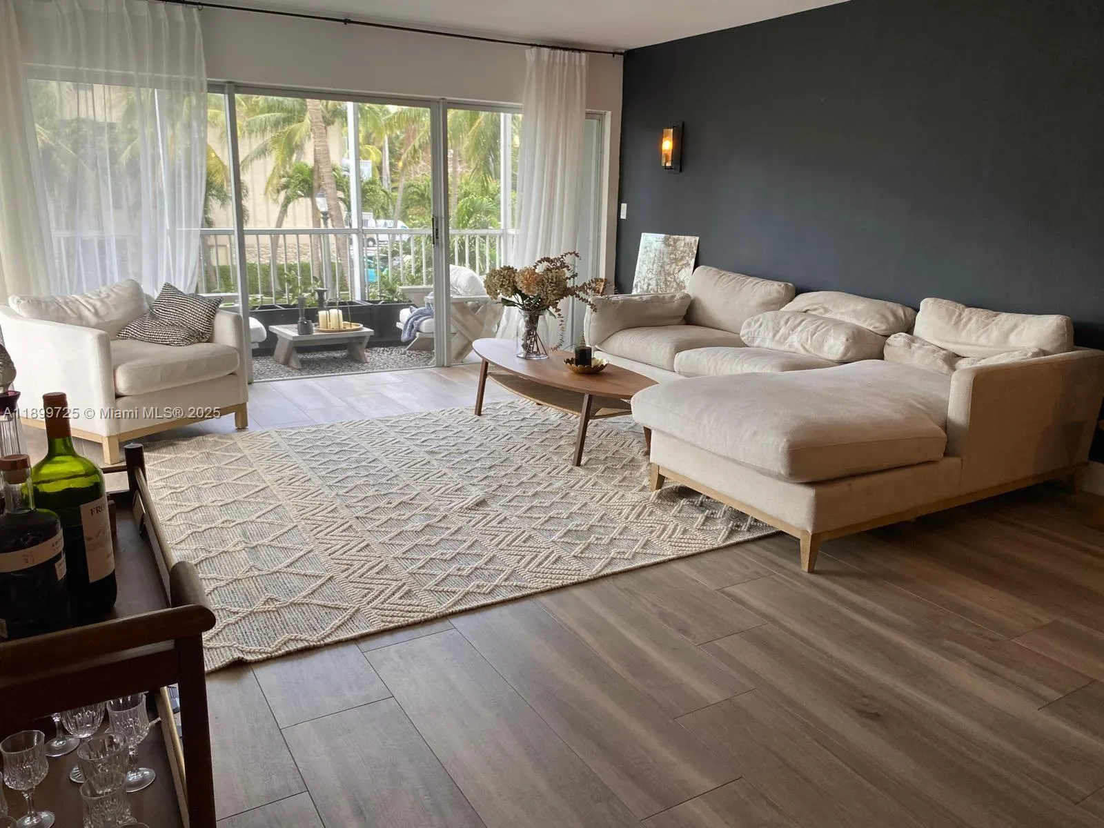 550 Ocean Dr, #2D