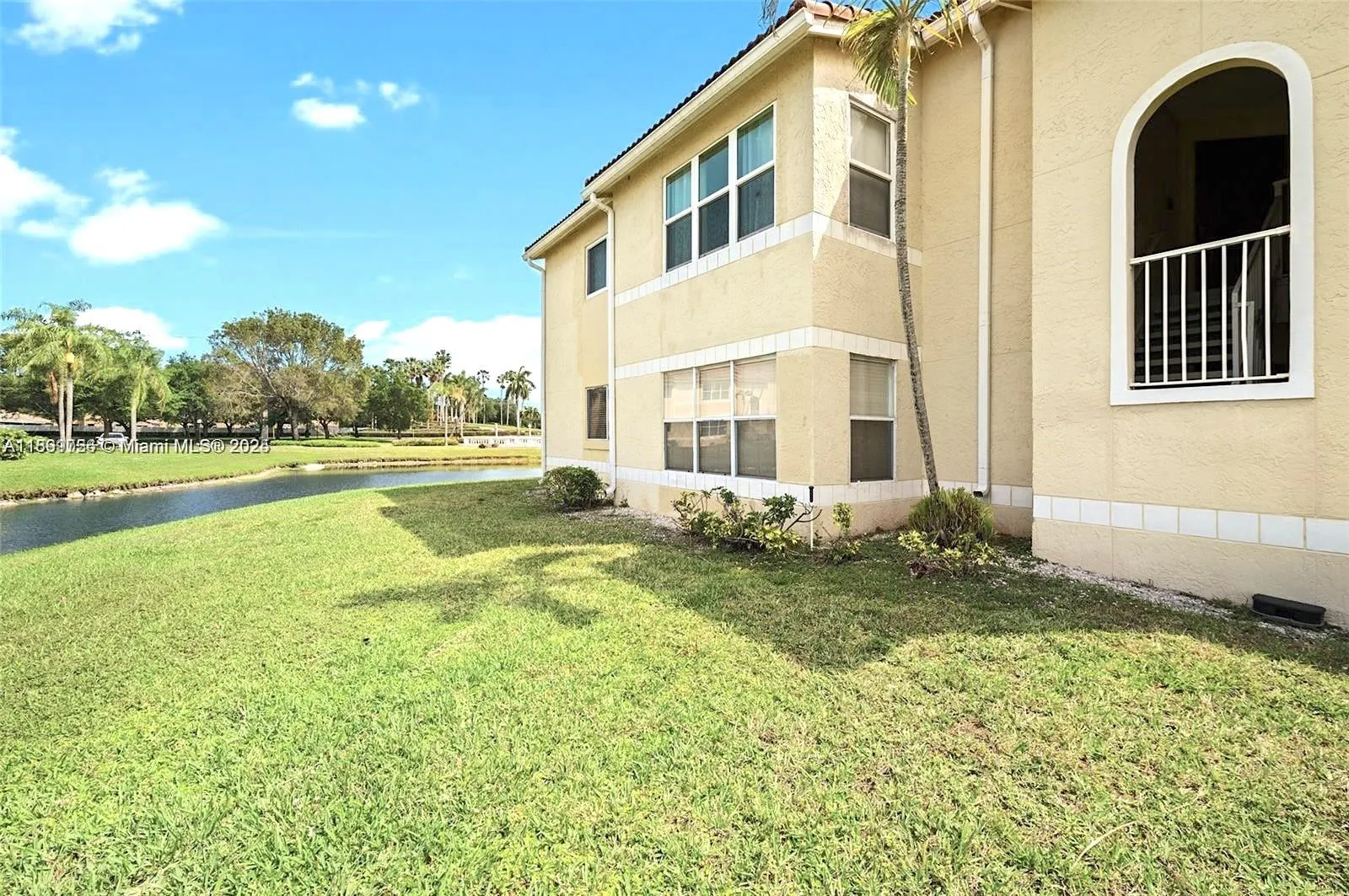 731 Vista Isles Dr, #1517