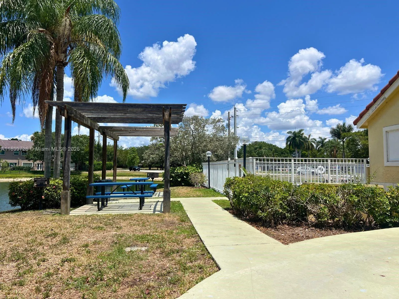731 Vista Isles Dr, #1517