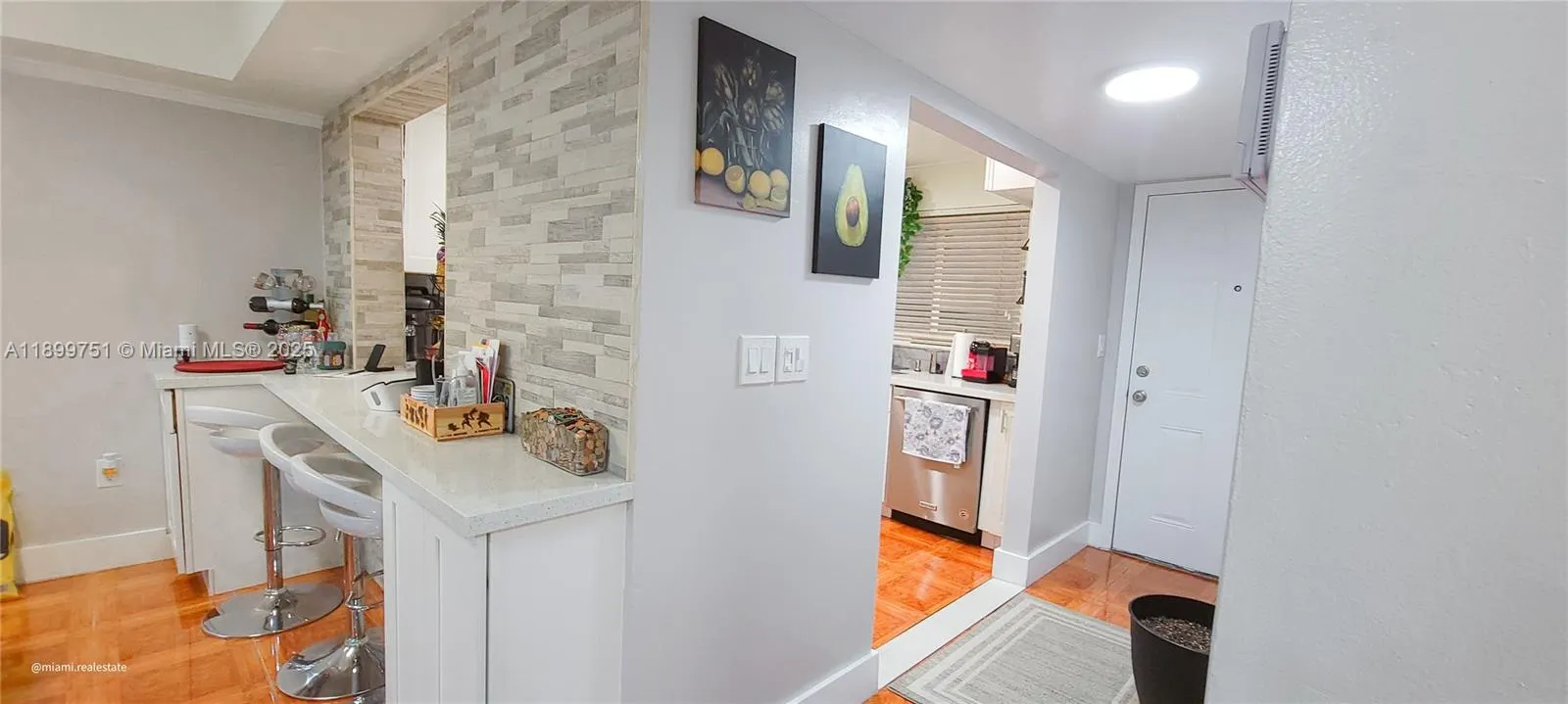 1080 Del Lago Cir, #201