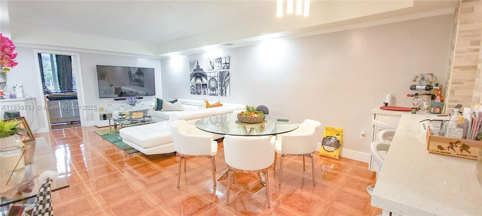 1080 Del Lago Cir, #201