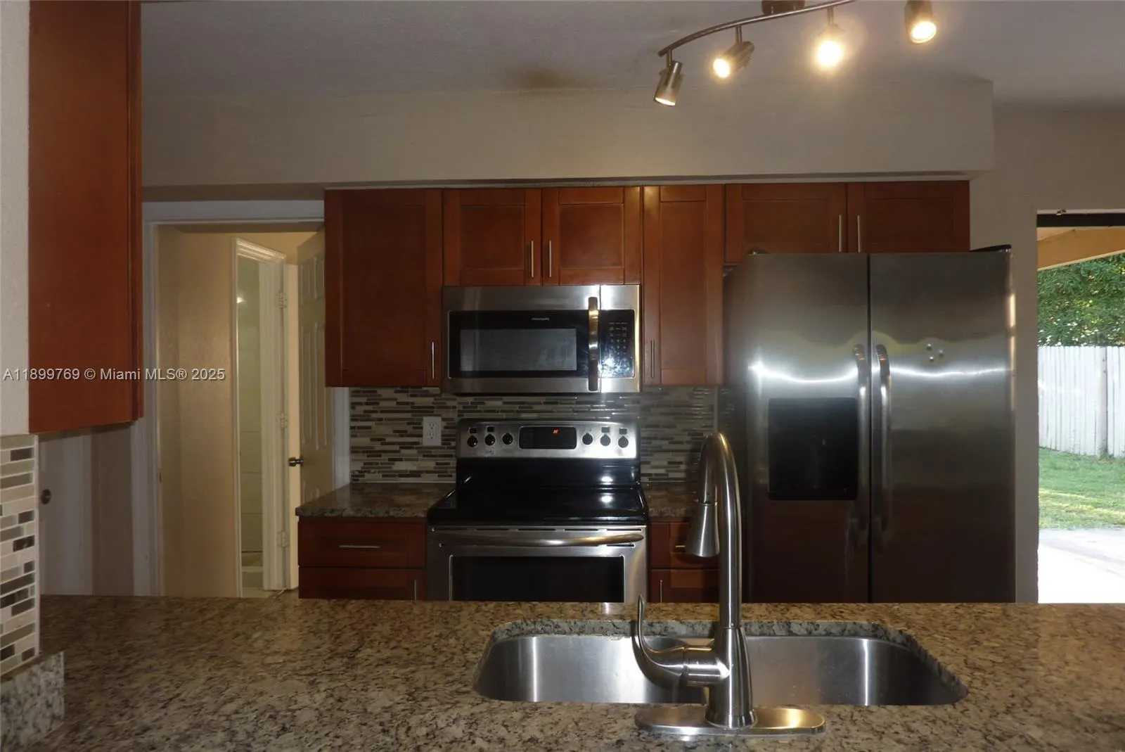 2545 NW 59th Ave