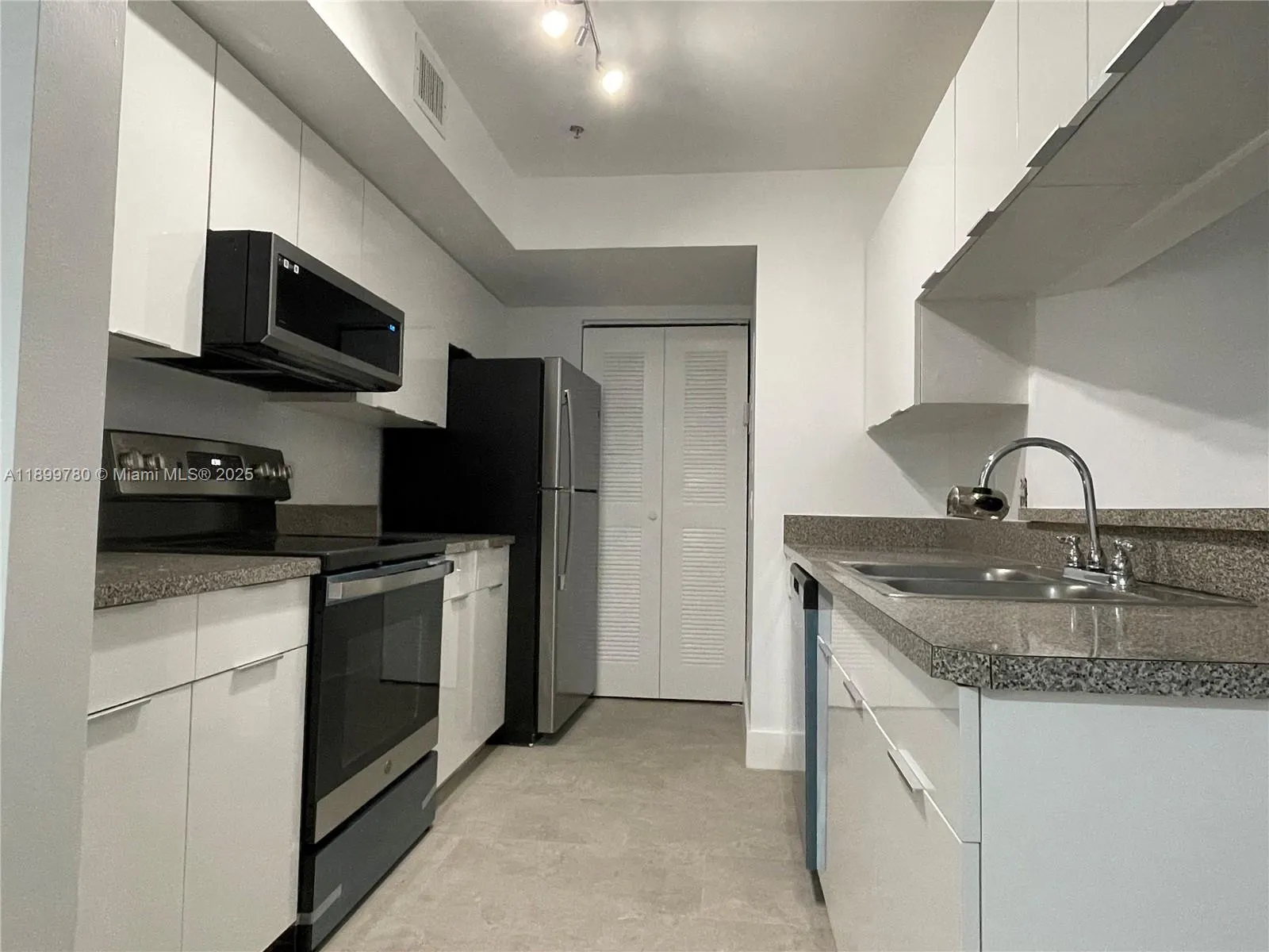 430 S Park Rd, #3-110