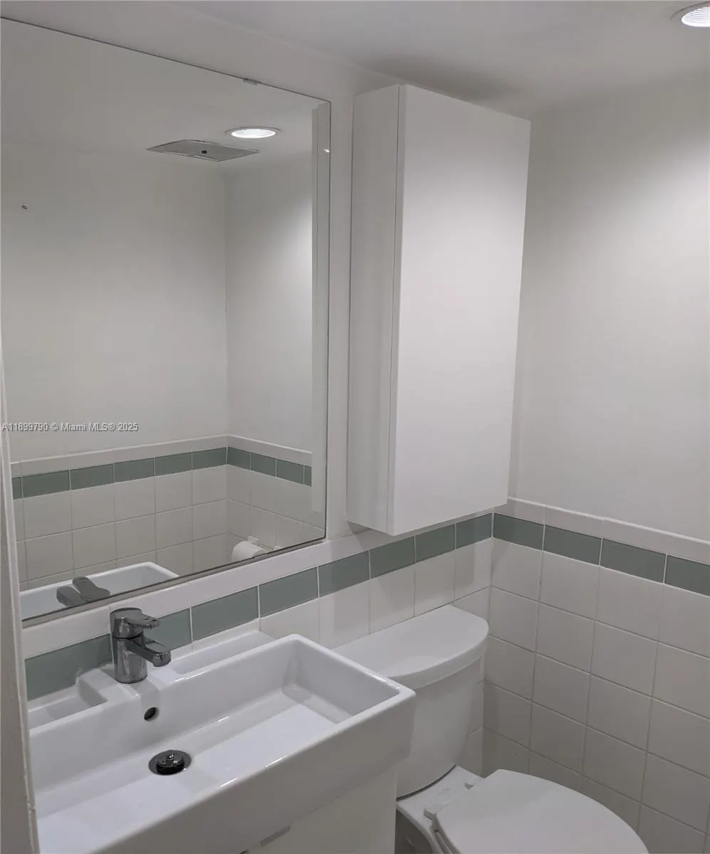 1658 Bay Rd, #505
