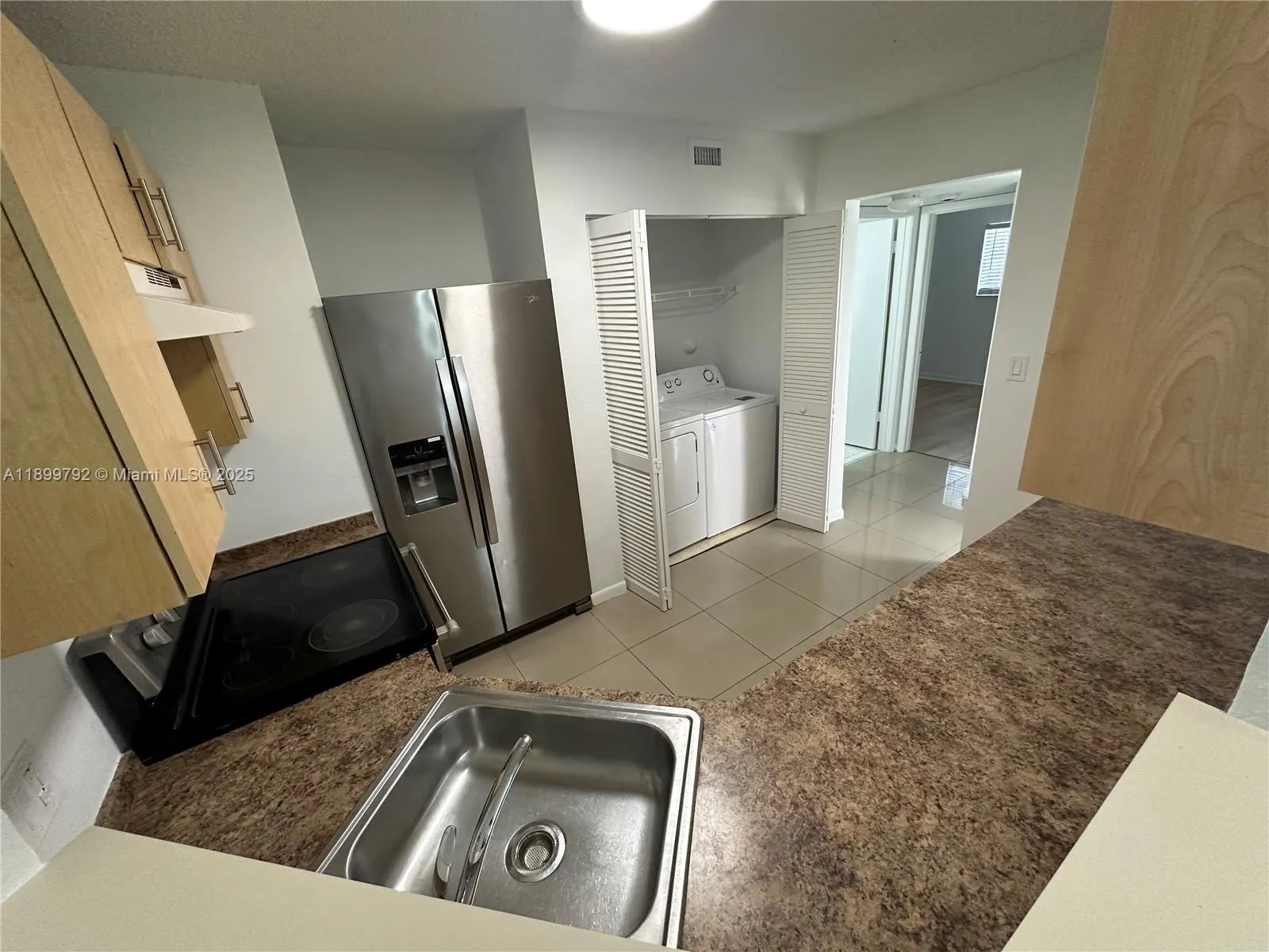 3413 NW 44th St, #106