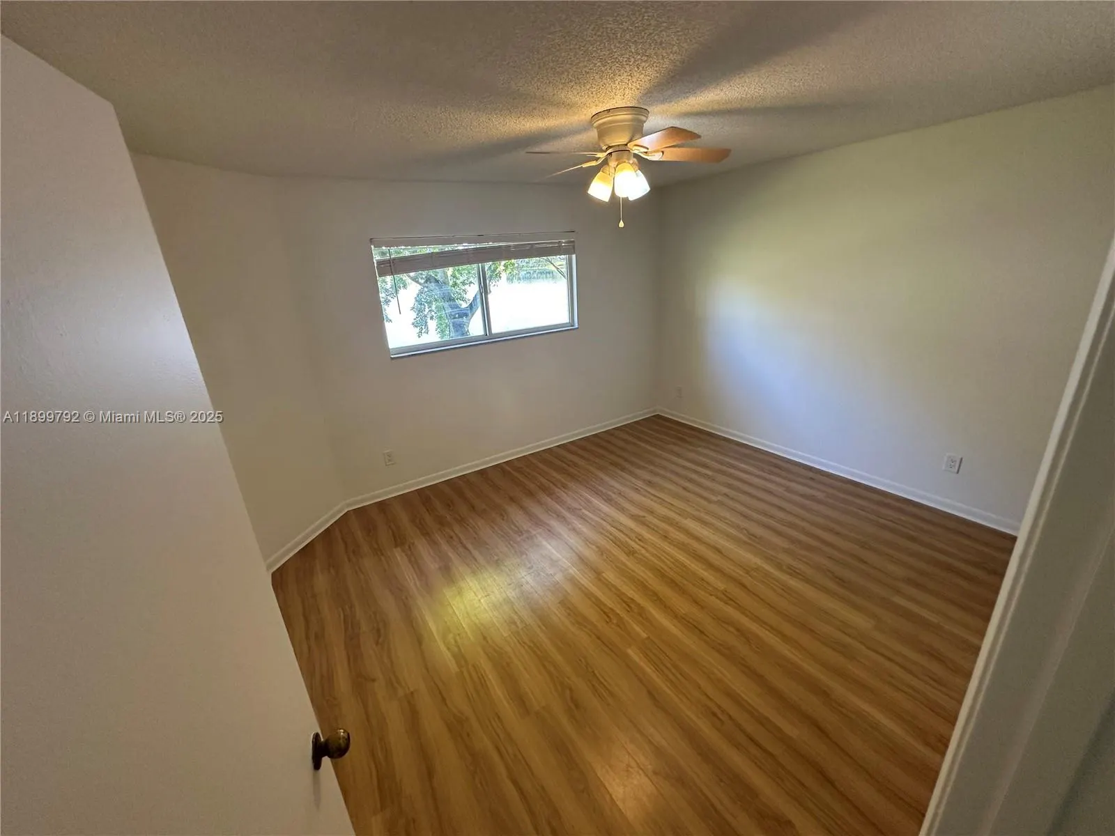 3413 NW 44th St, #106