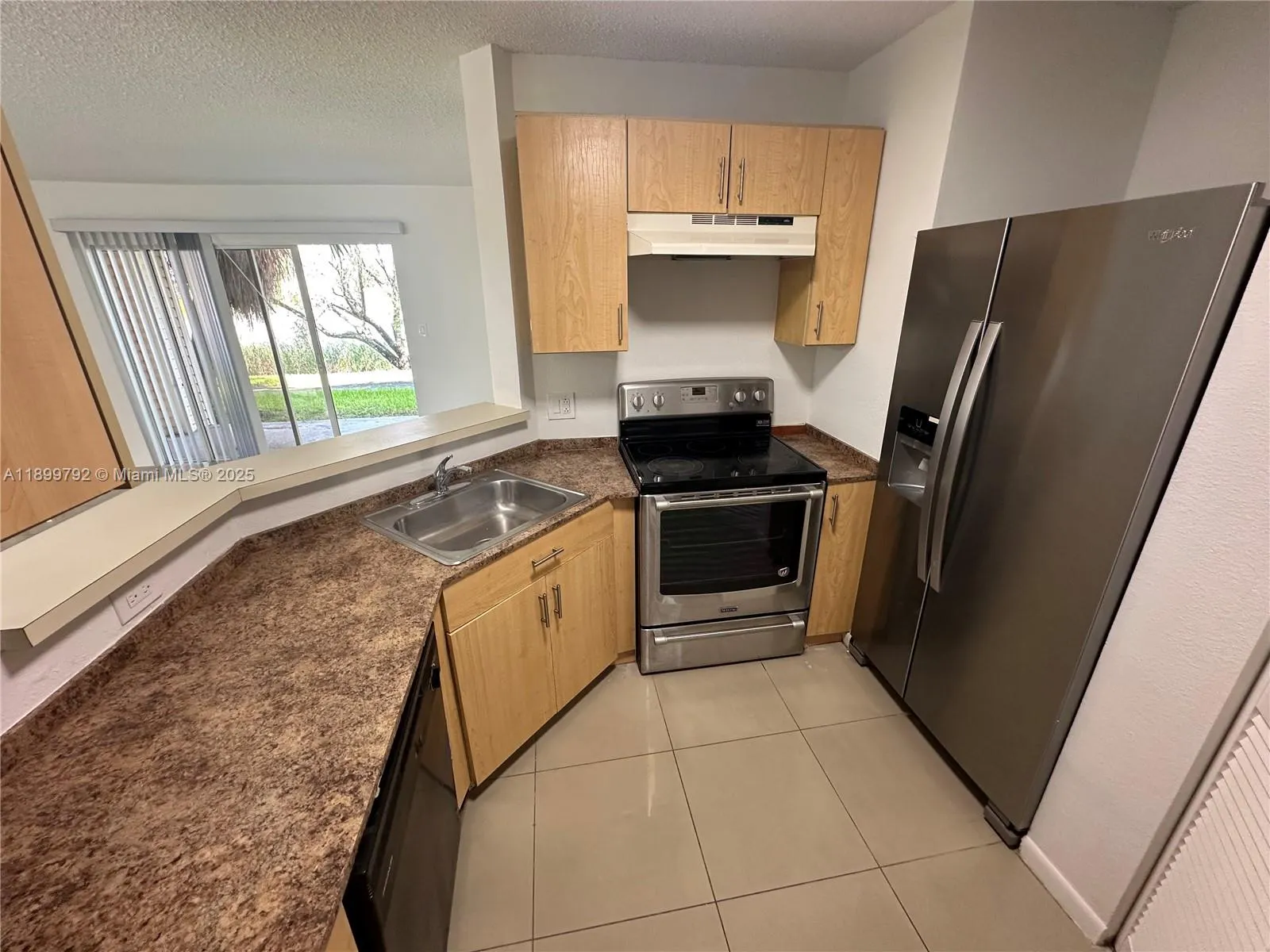 3413 NW 44th St, #106