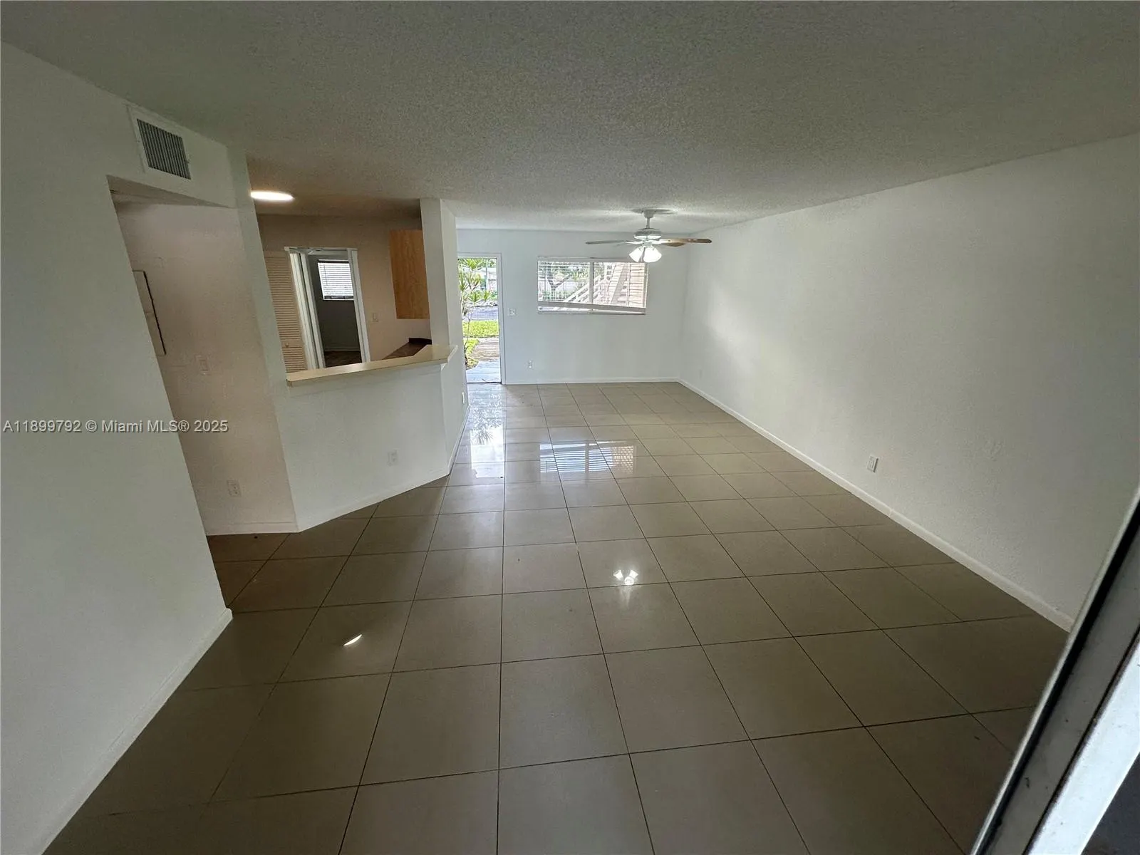 3413 NW 44th St, #106
