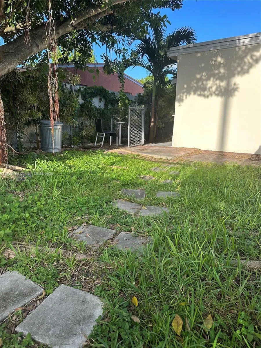 18201 NW 4th Ave