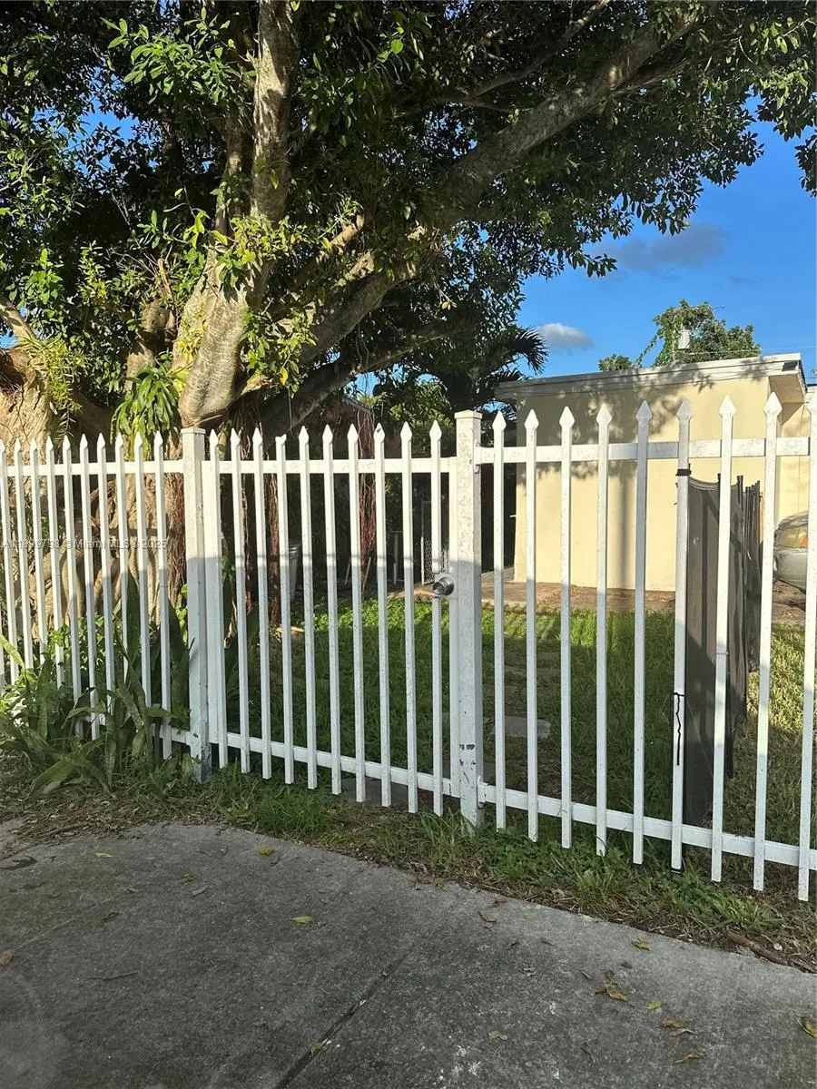 18201 NW 4th Ave