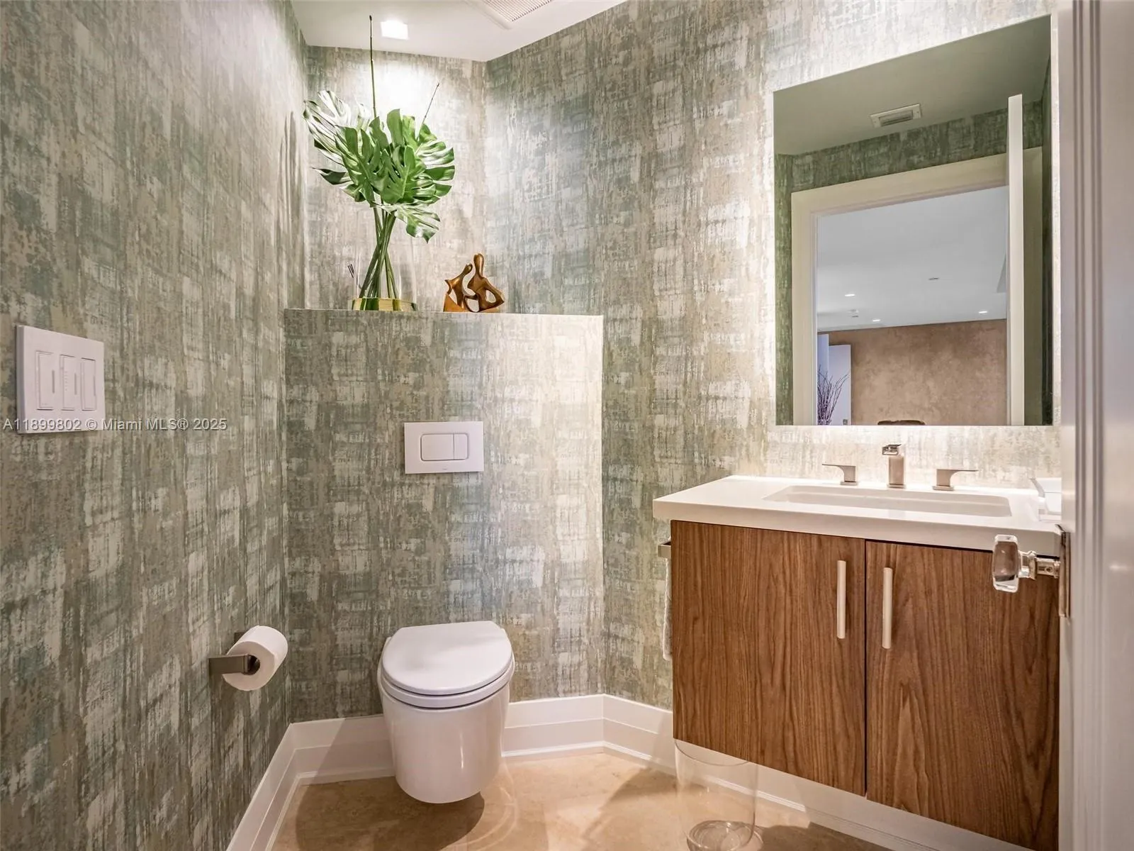3501 N Ocean Dr, #6E