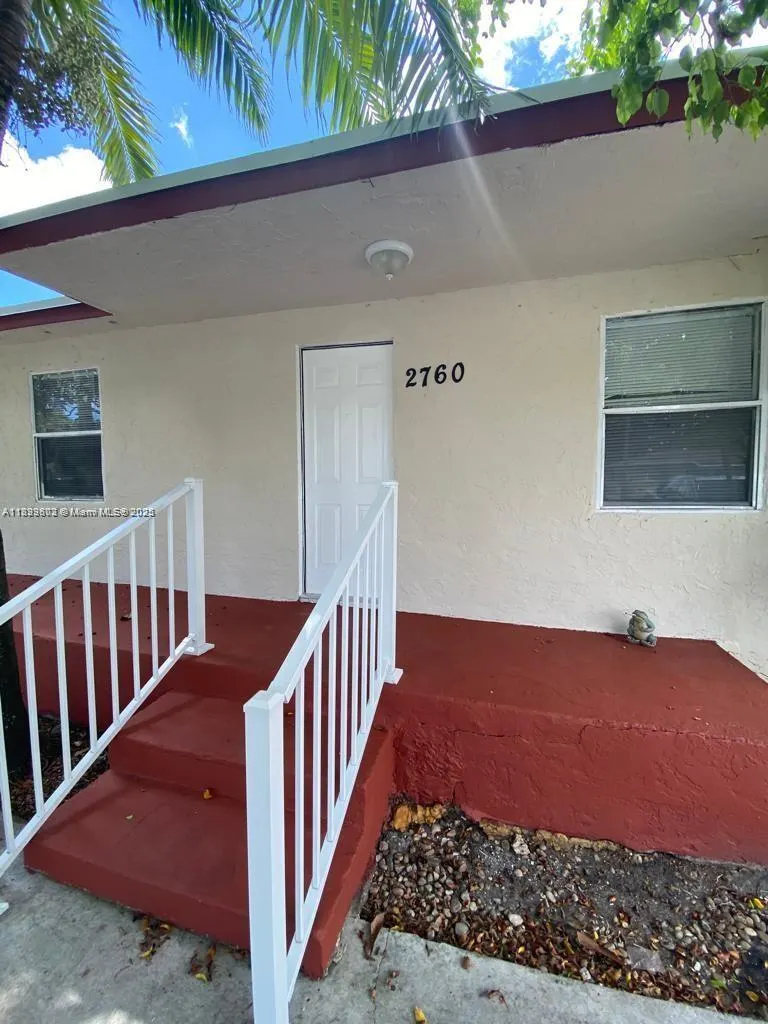2760 NW 11th Ct
