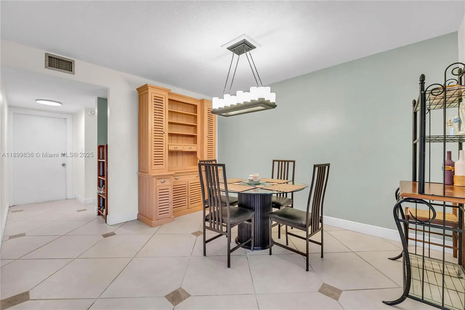 1759 NE 39th Ct, #1301