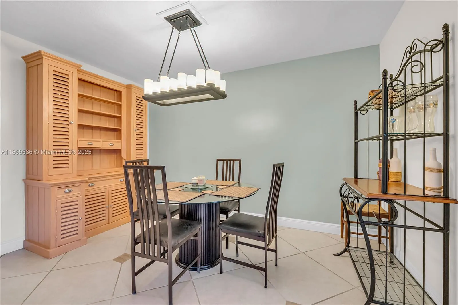 1759 NE 39th Ct, #1301