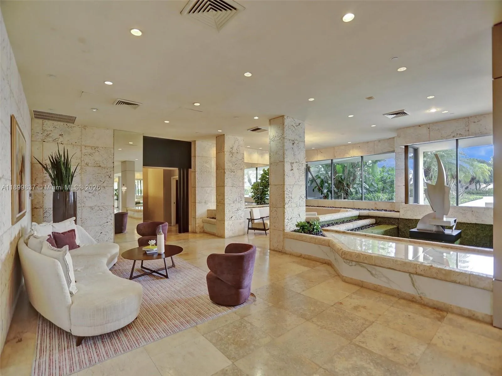 1000 Island Blvd, #2511