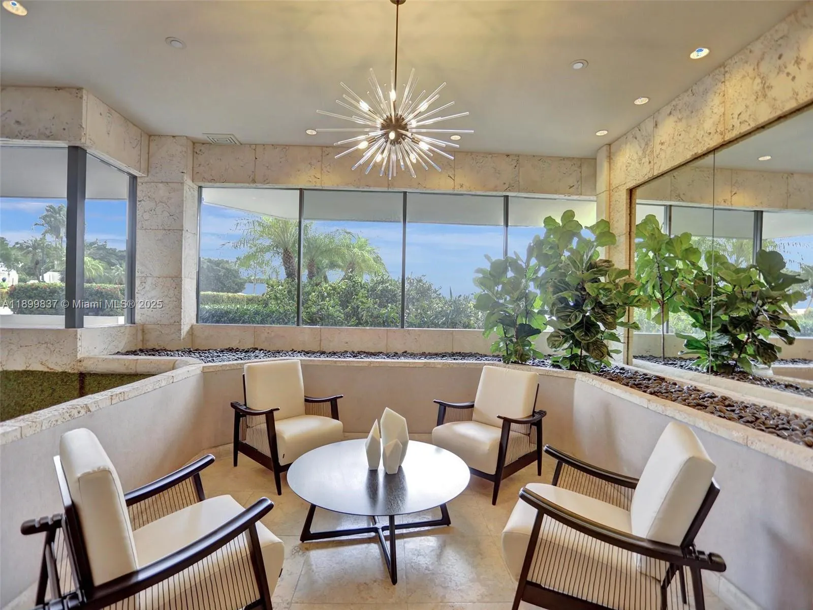 1000 Island Blvd, #2511