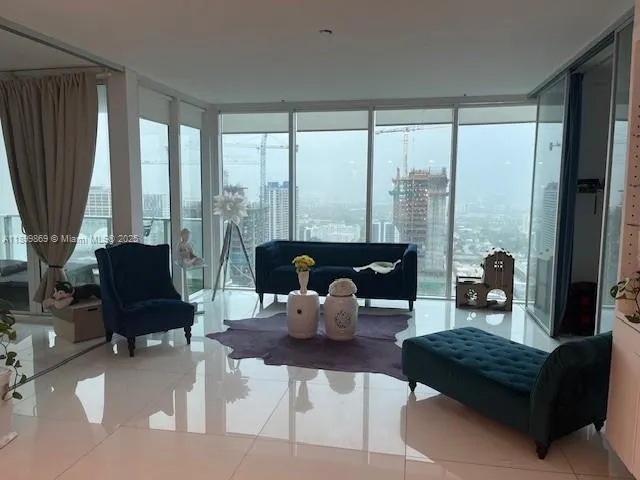 1040 Biscayne Blvd, #2607