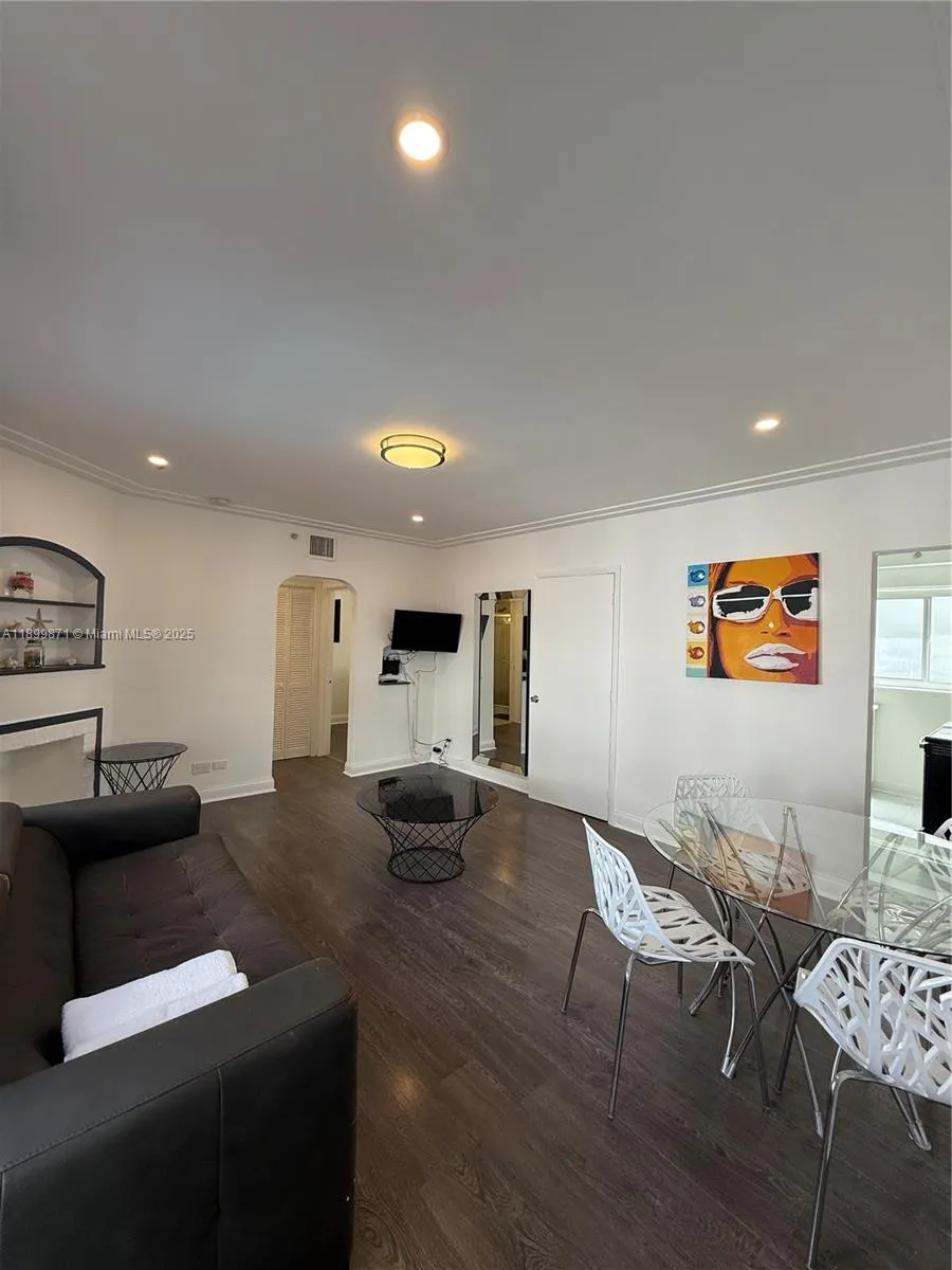 1538 Jefferson Ave, #5