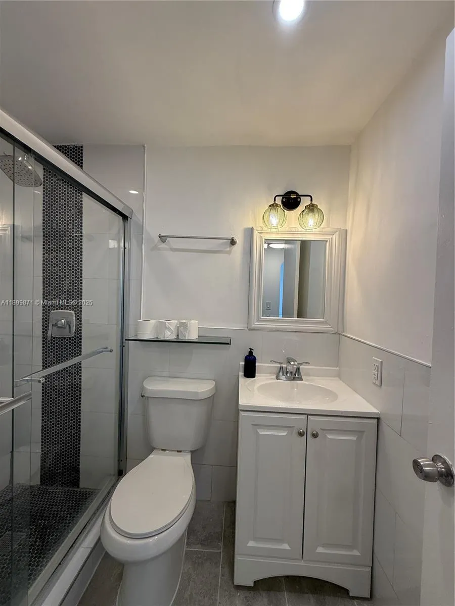 1538 Jefferson Ave, #5