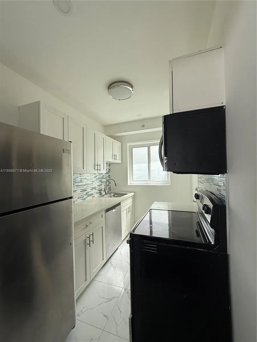 1538 Jefferson Ave, #5