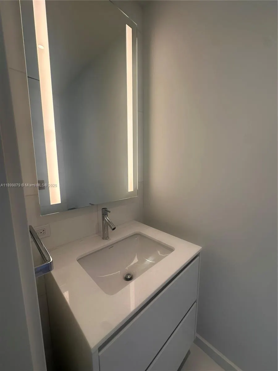300 Biscayne Blvd way, #4508