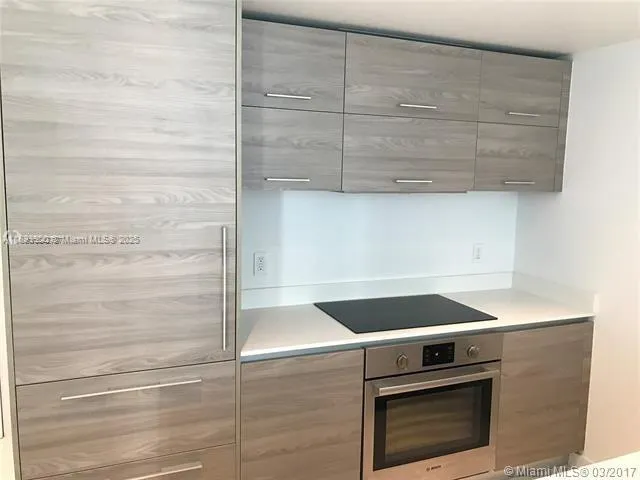 1300 S Miami Ave, #1811