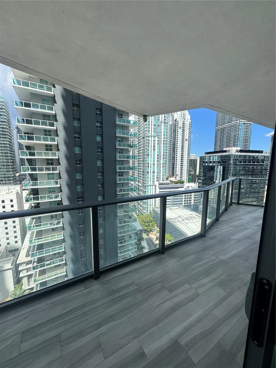 1300 S Miami Ave, #1811