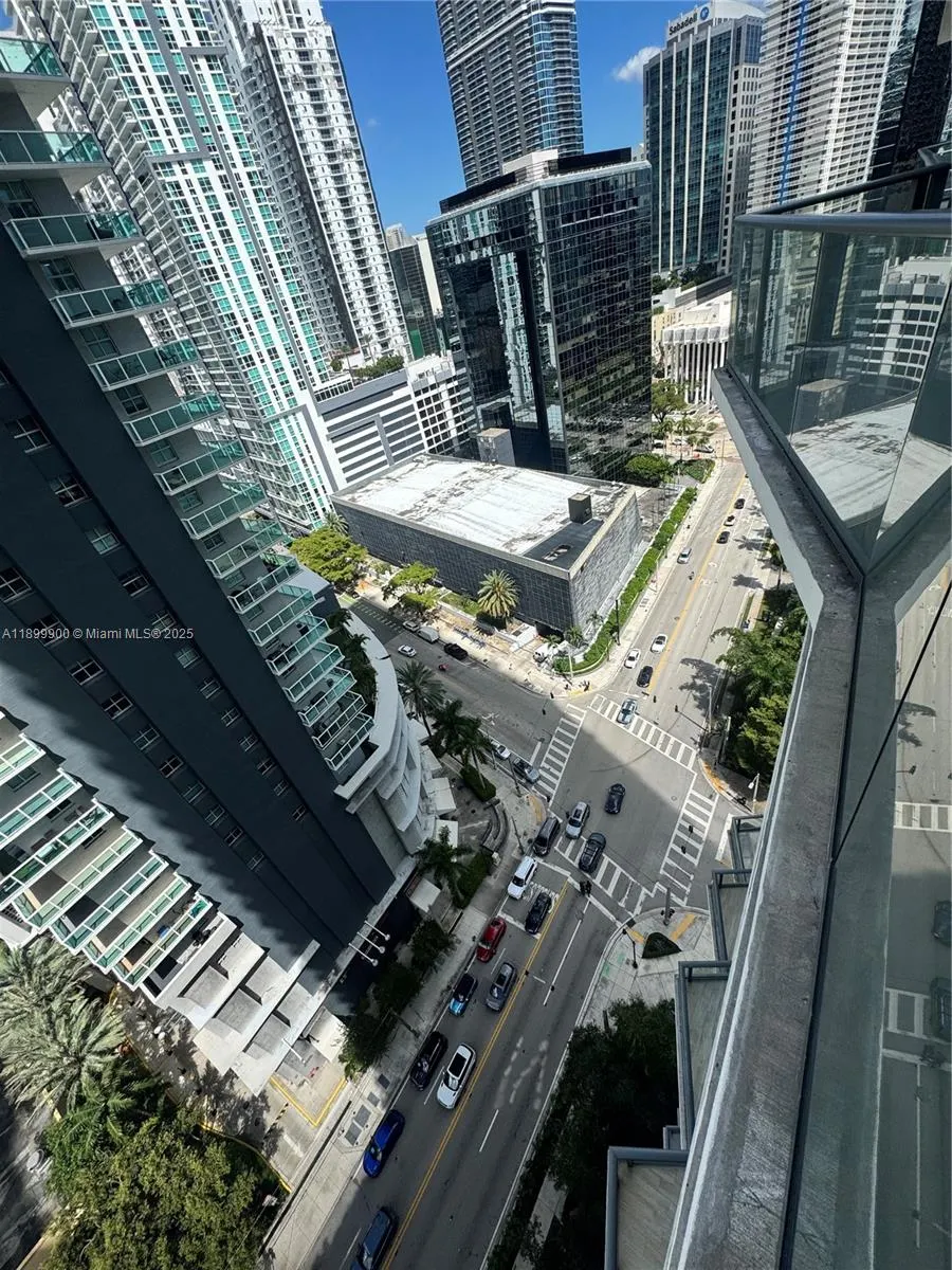 1300 S Miami Ave, #1811