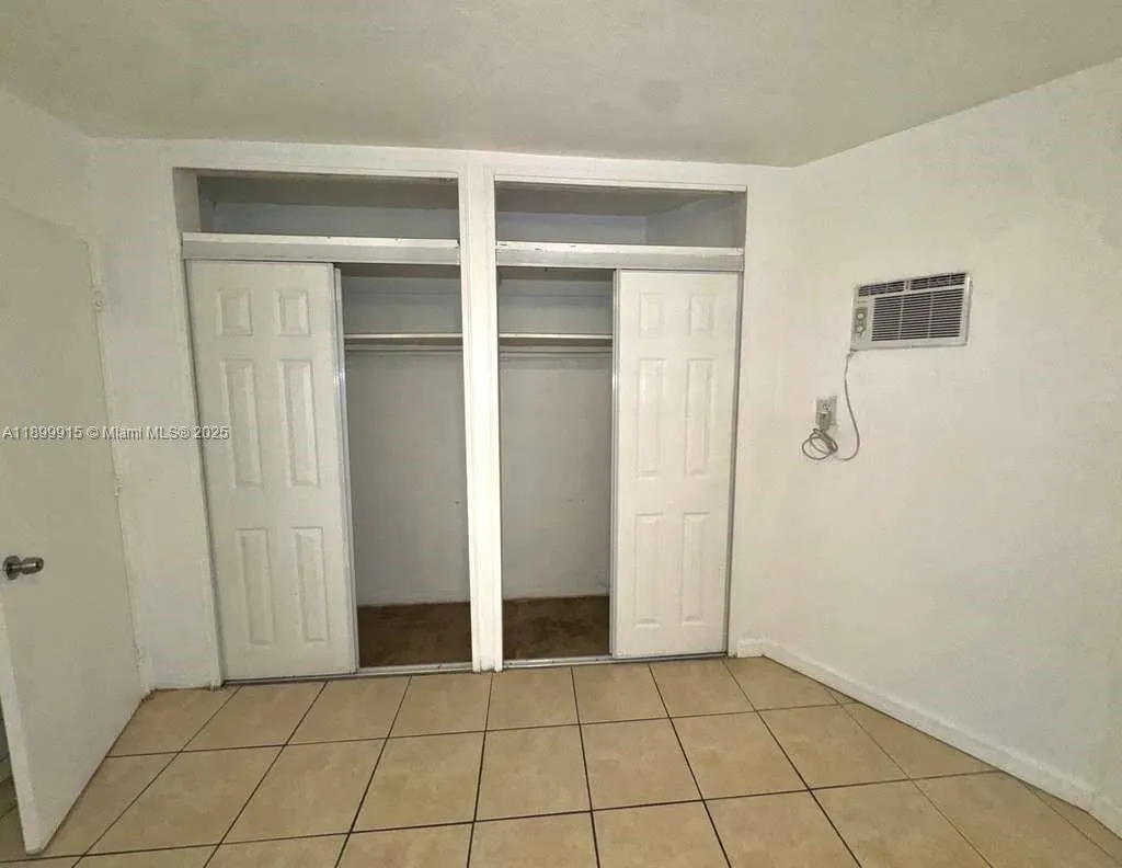 1450 NE 171st St, #101B