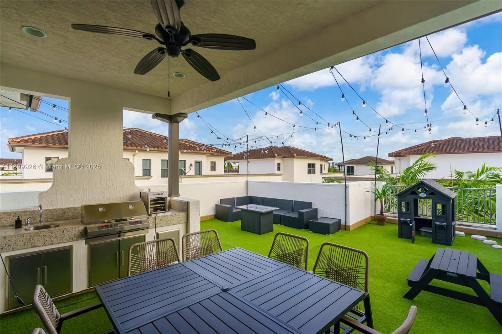 8449 NW 51st Ter