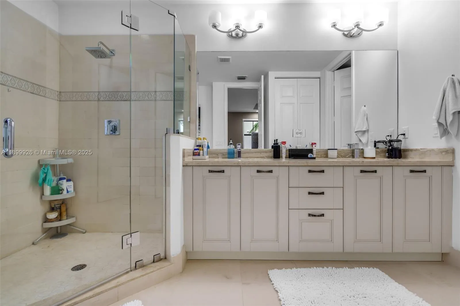 8449 NW 51st Ter