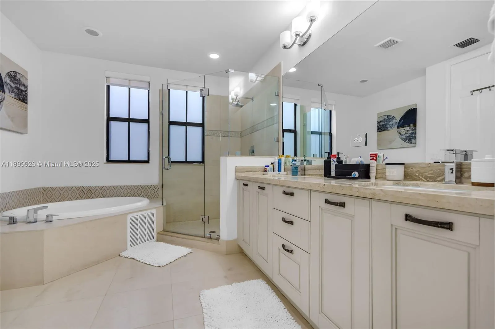8449 NW 51st Ter