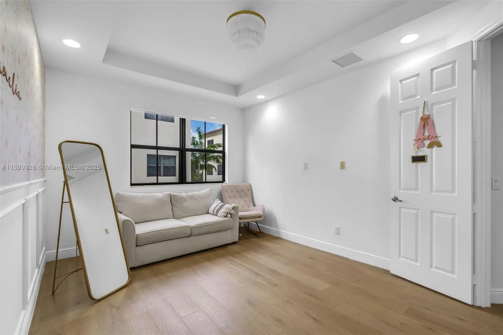 8449 NW 51st Ter