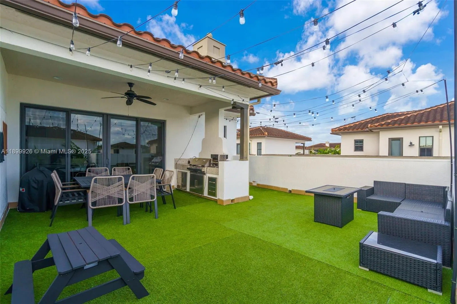 8449 NW 51st Ter