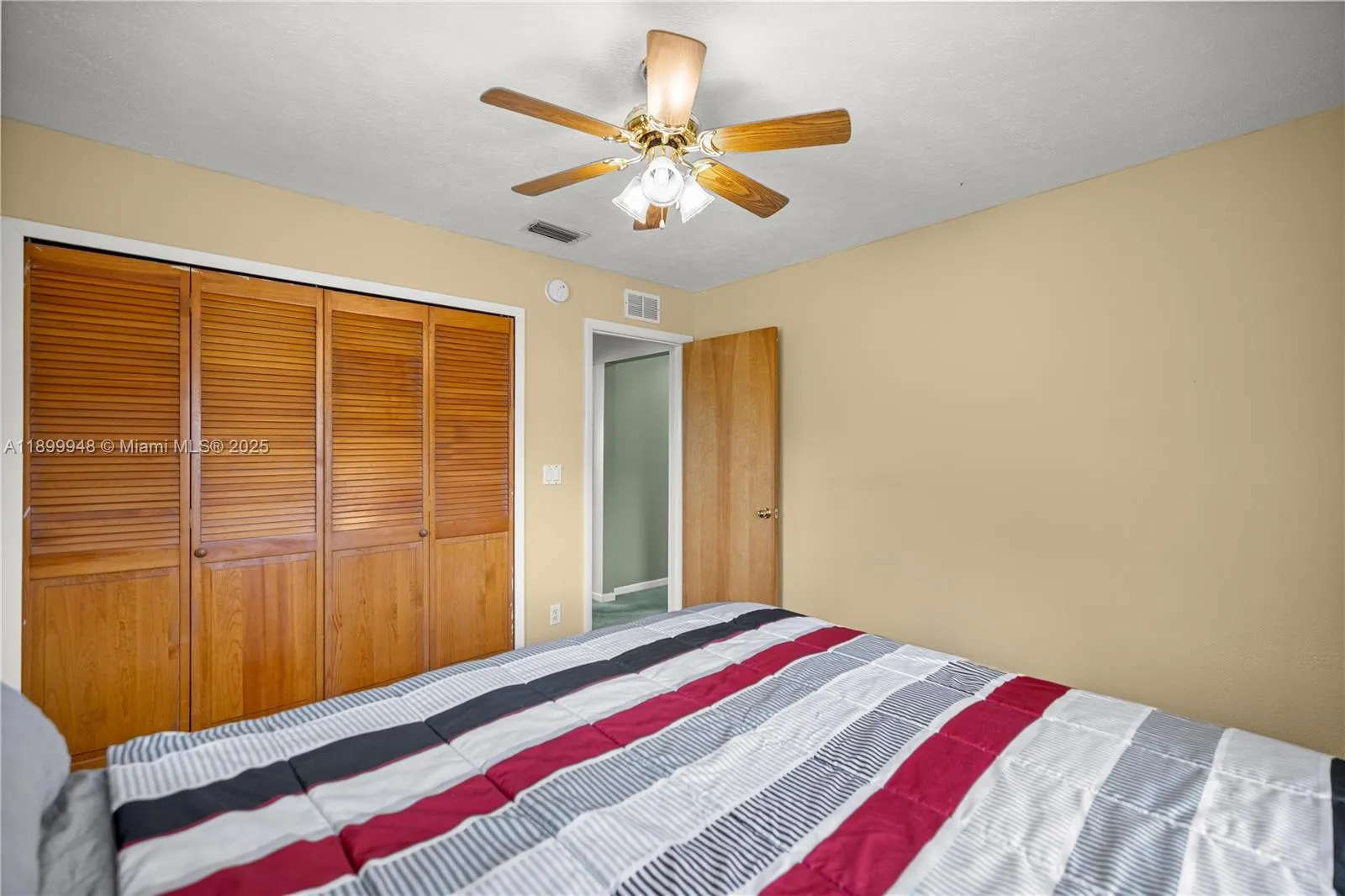 2521 NW 45th