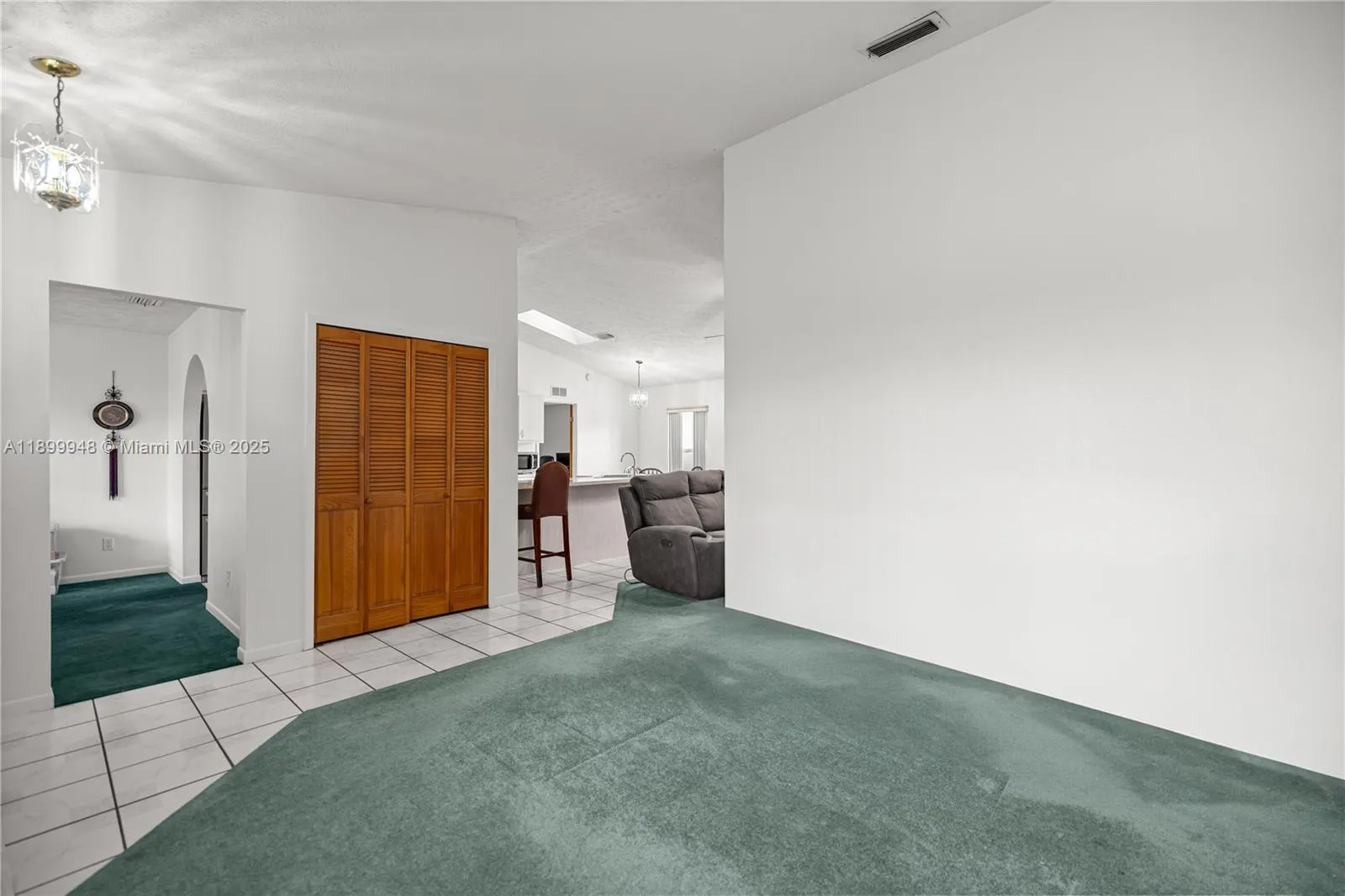 2521 NW 45th