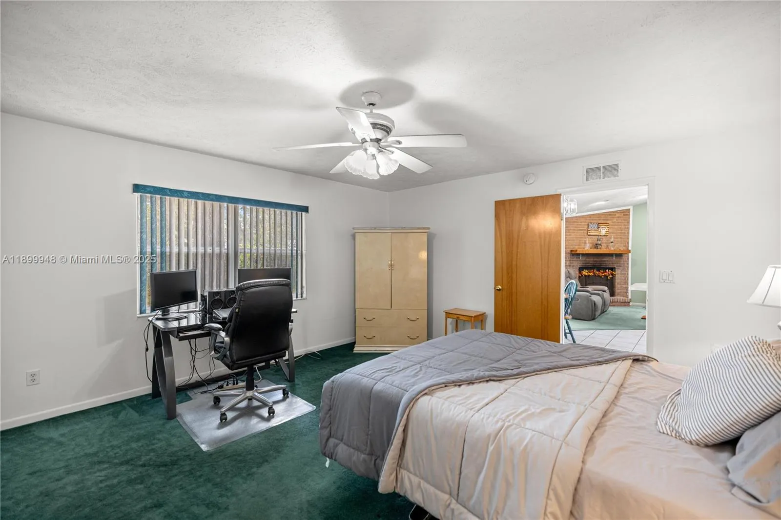 2521 NW 45th